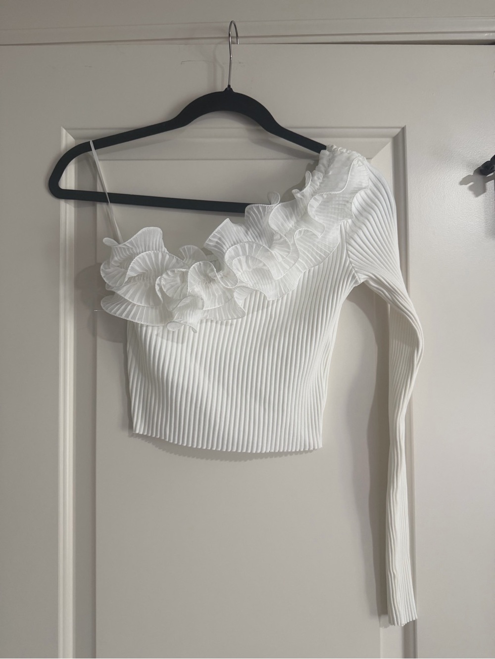 Zara One-Shoulder Ruffled Top - Picture 3 of 4